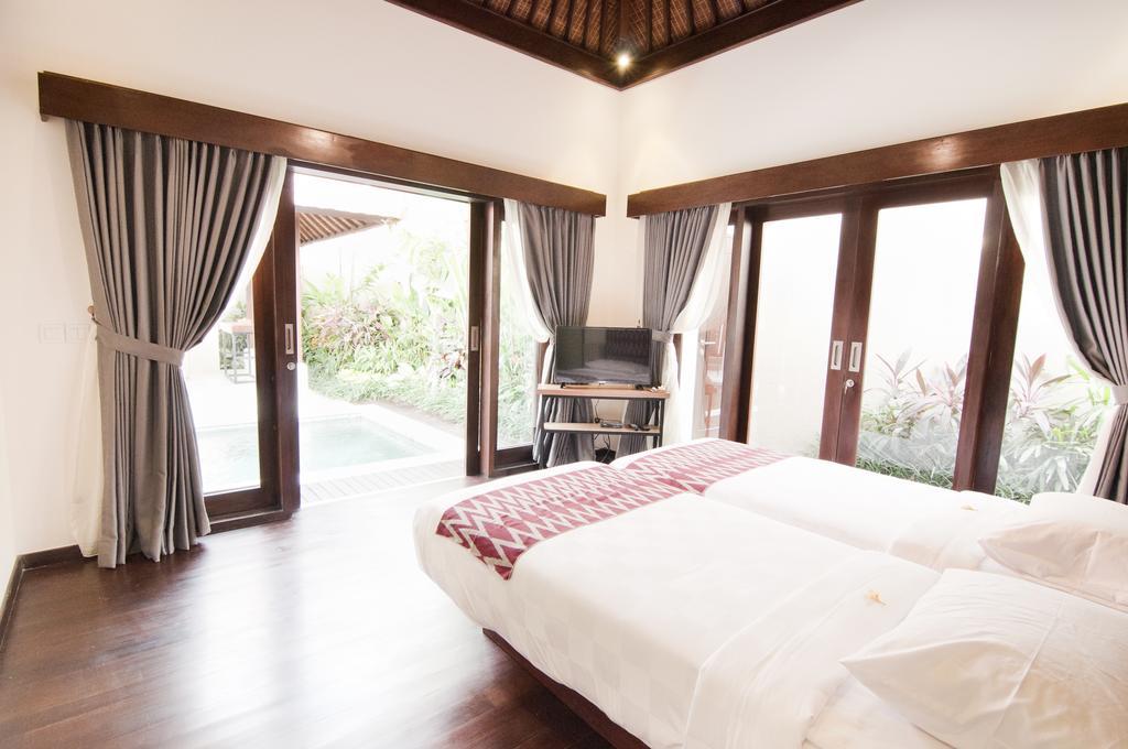 Villa Puspa Tanah Lot  Exterior photo