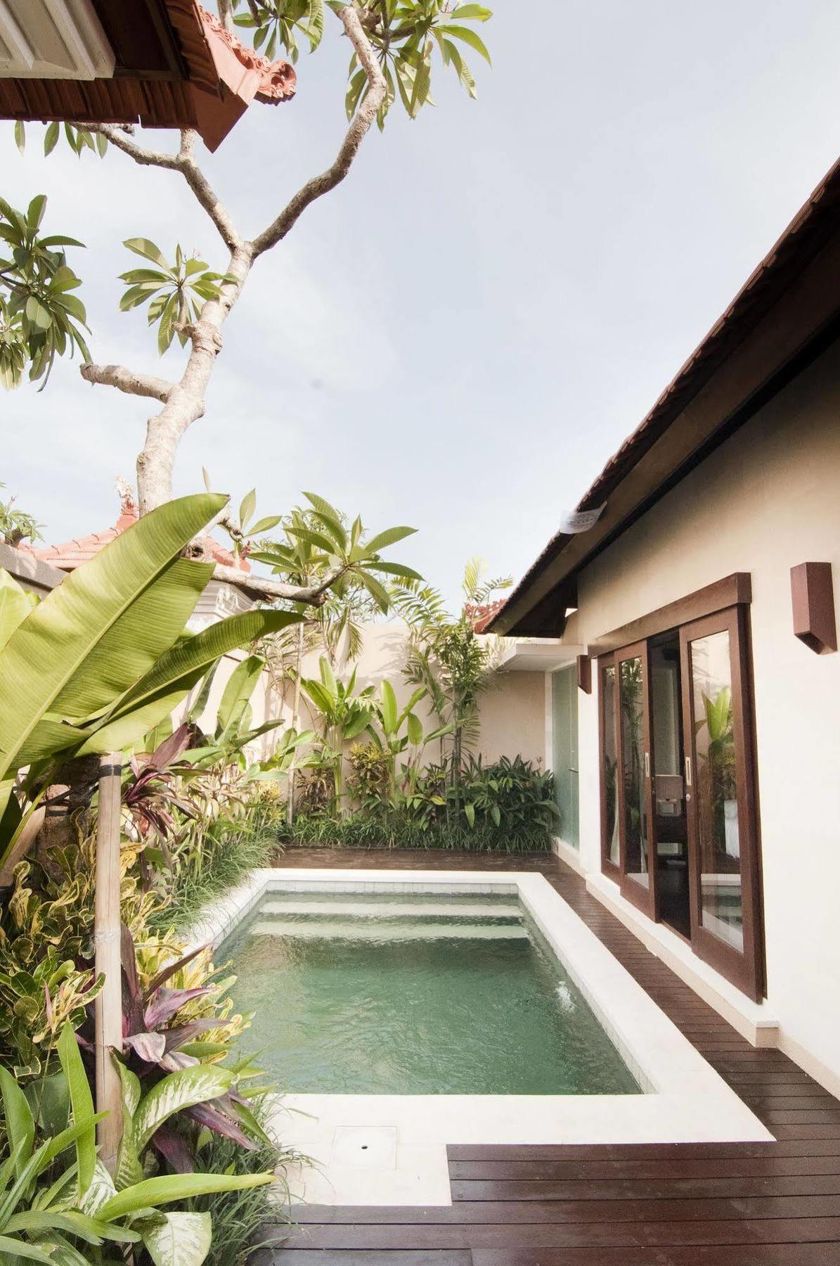 Villa Puspa Tanah Lot  Exterior photo